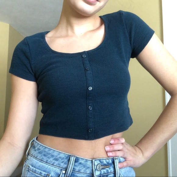 Blue button down crop top - Picture 3 of 3